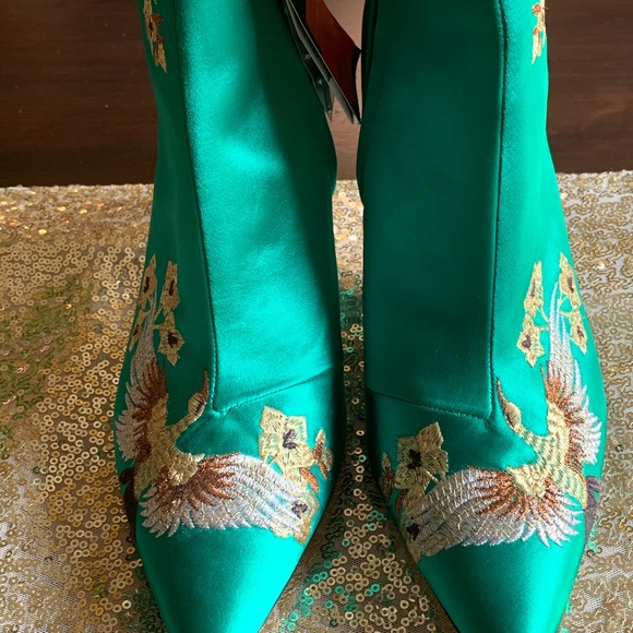 Zara green satin boots. Size 9 - Picture 3 of 4